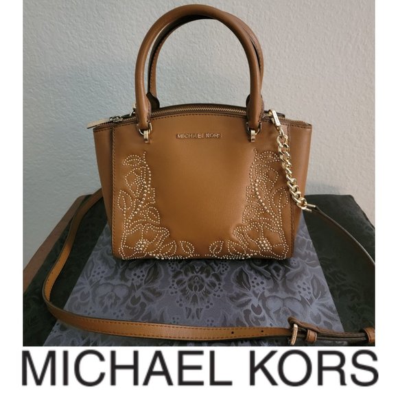 Michael Kors Handbags - 🌸 RARE Michael Kors ELLIS LEATHER satchel